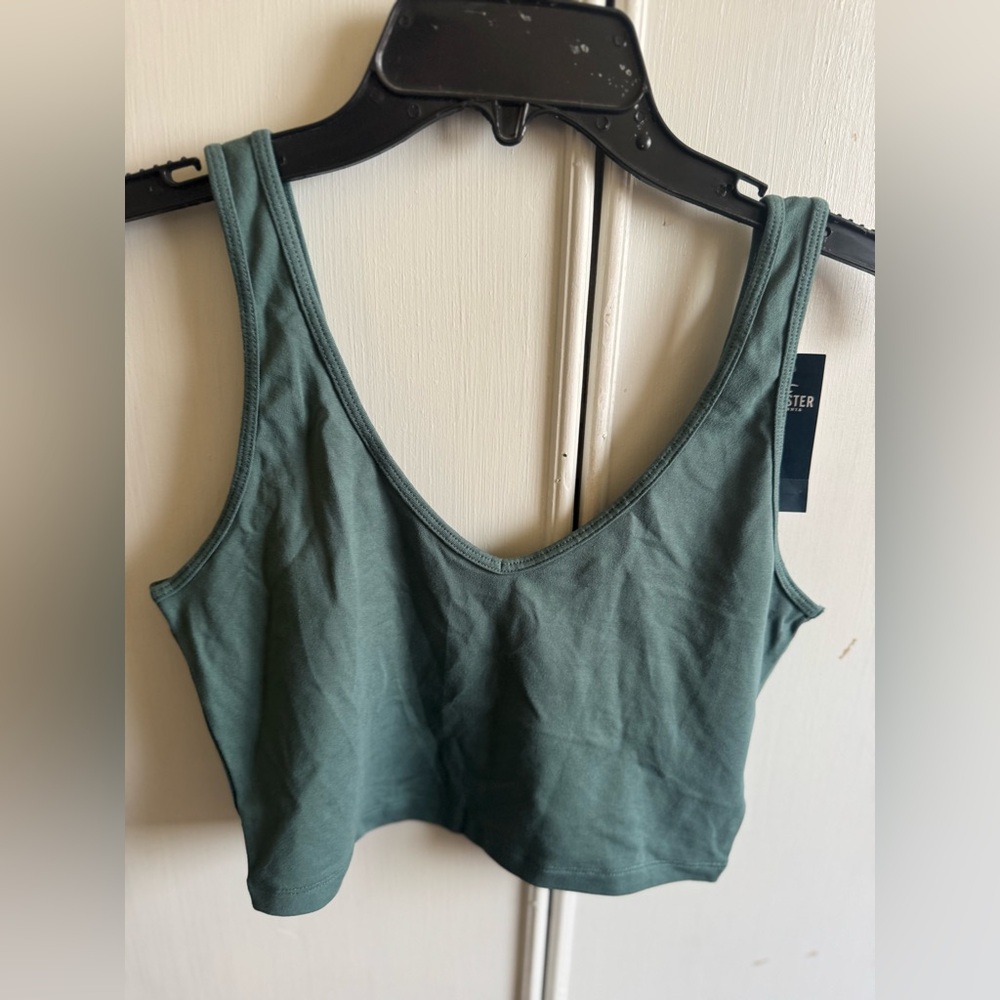Cropped tank